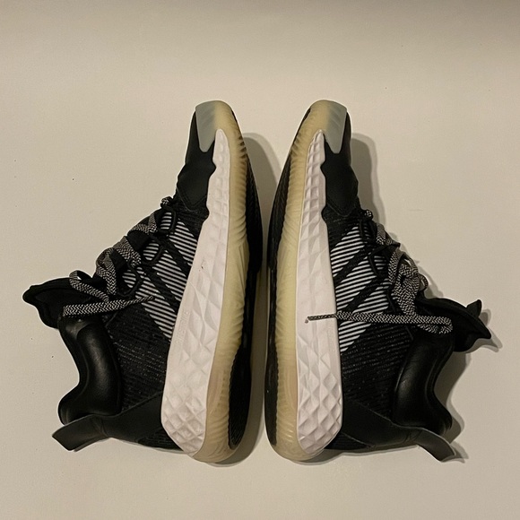Adidas Pro Boost Mid Basketball Shoe, 8, Black and White - Picture 3 of 7